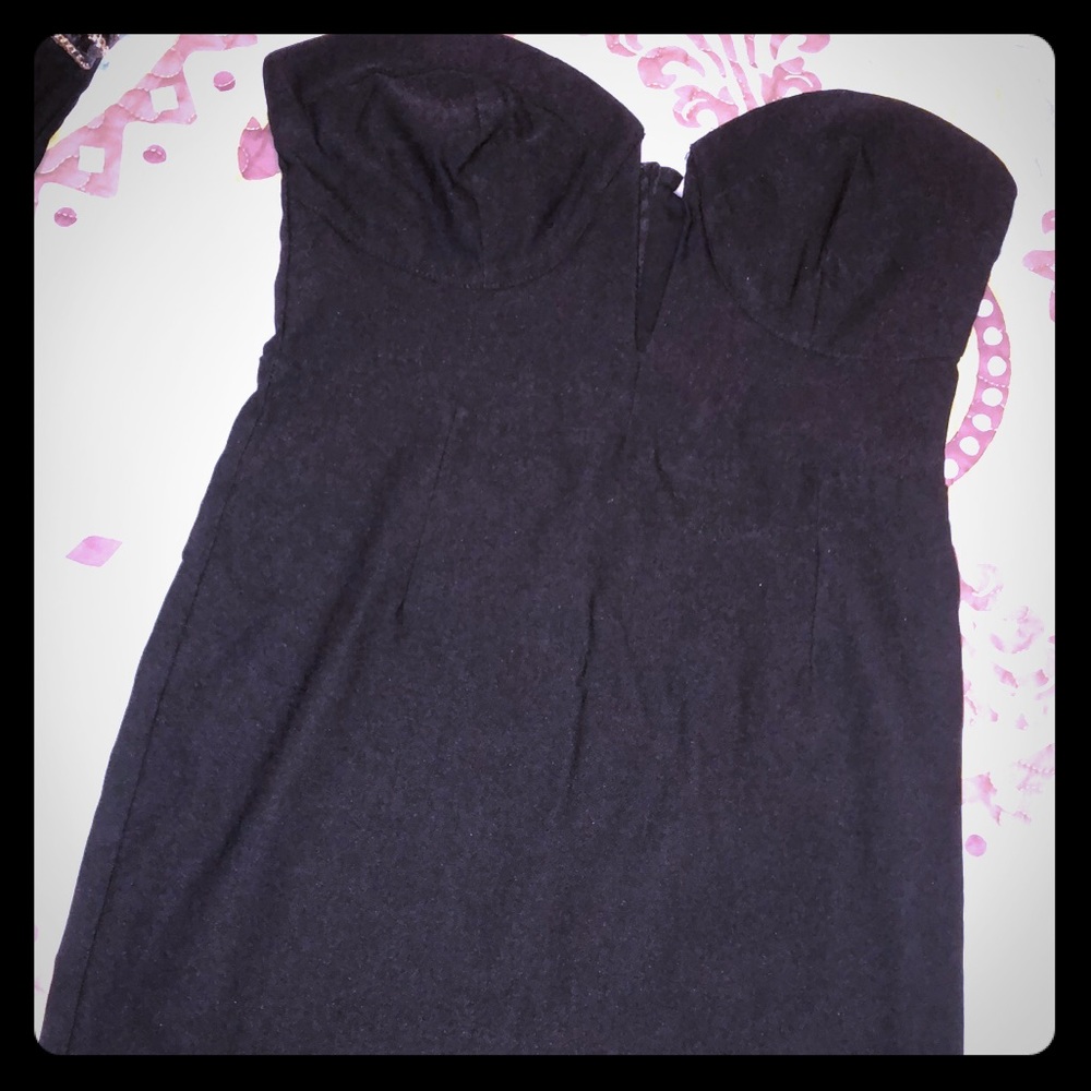 Lulus mini plunge black dress